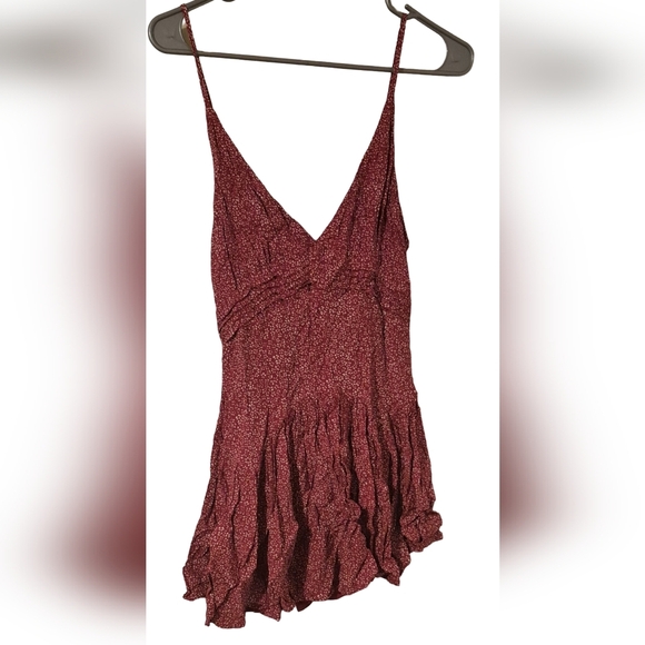 Princess Polly Red Smocked Ruffled Romper - Picture 2 of 7